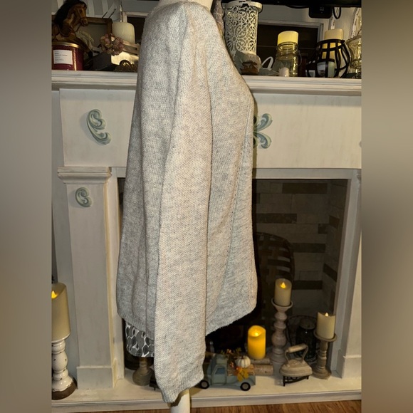 Coin 1804 Gray Split Back Leaf Print Shirttail Hem Sweater Size XL GUC - Picture 5 of 12